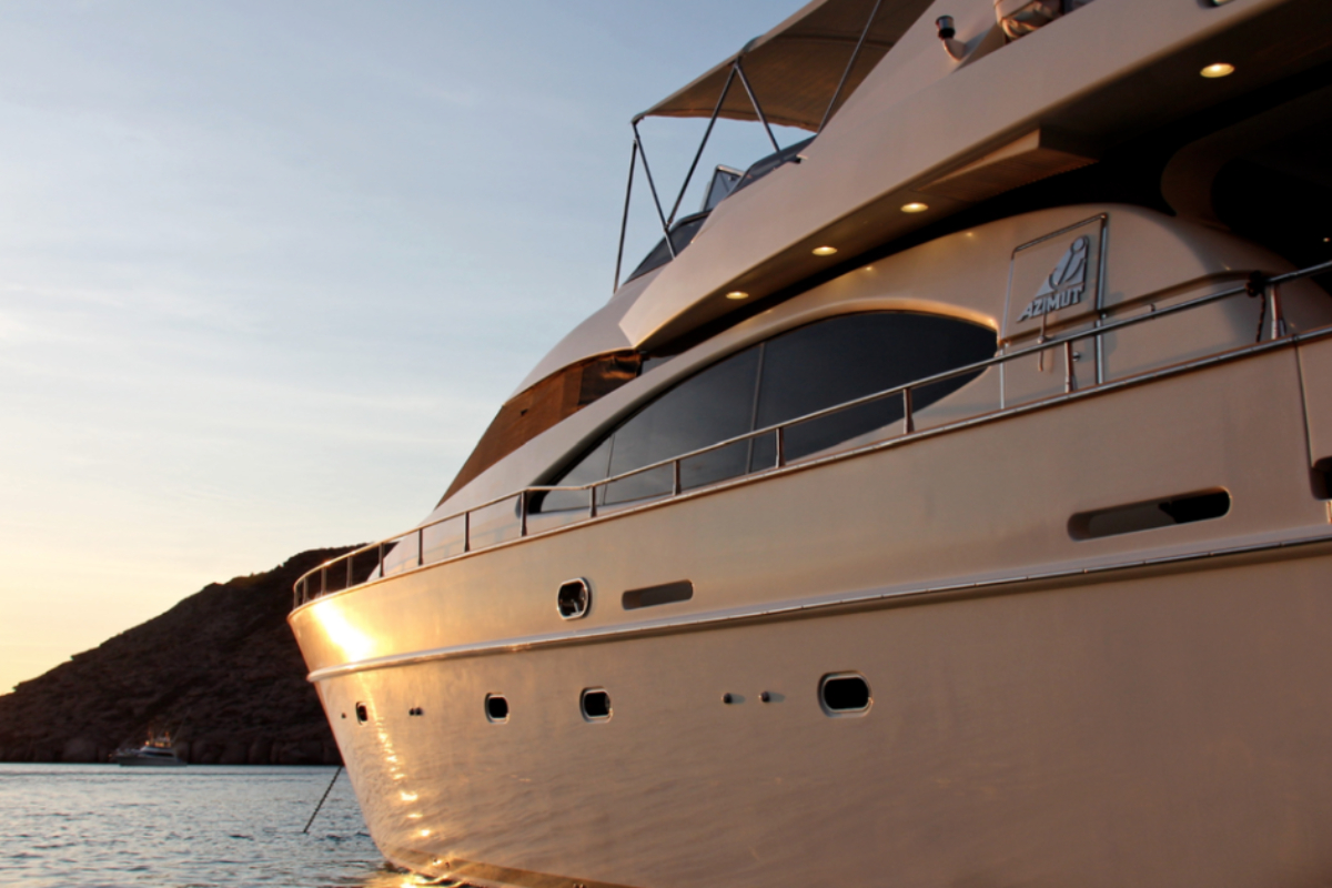 80ft Azimut
